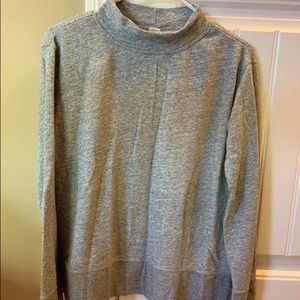 Old Navy gray sweatshirt